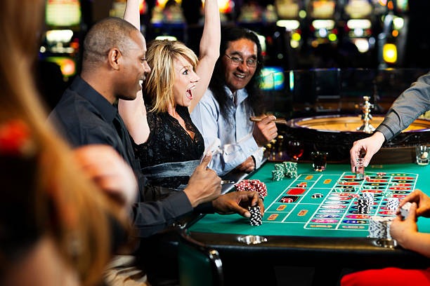 Live roulette wheel and betting table interface on ikut4d